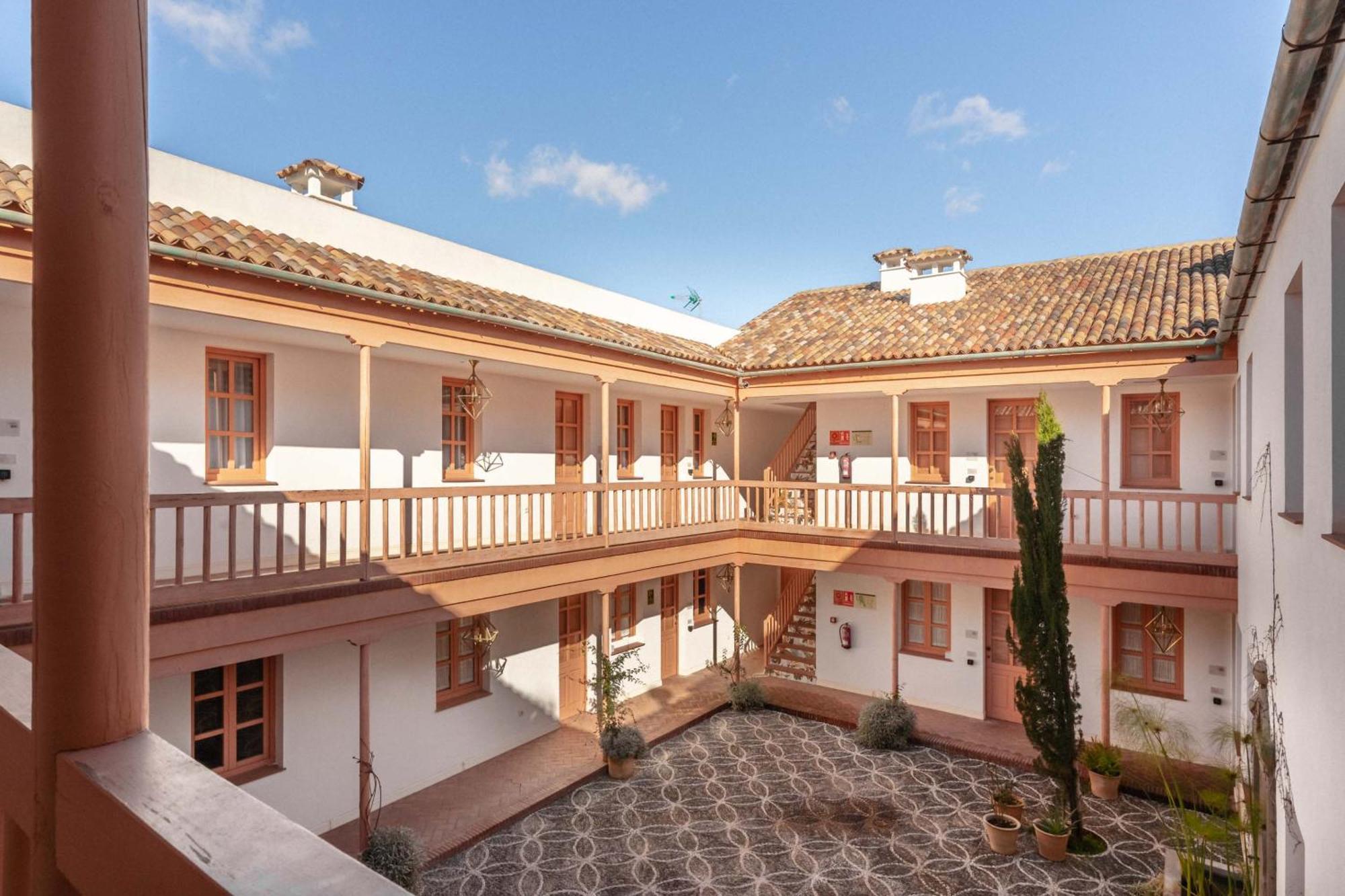 Limehome Cordoba Calle Pozanco ภายนอก รูปภาพ