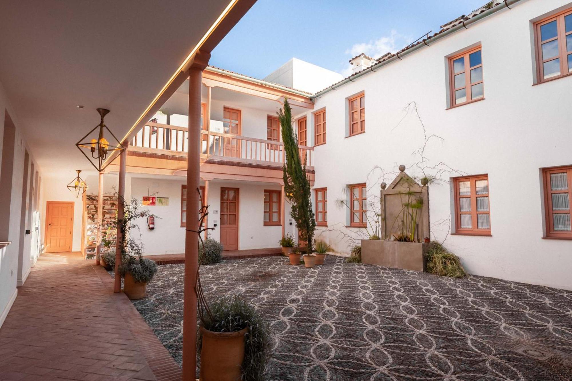 Limehome Cordoba Calle Pozanco ภายนอก รูปภาพ