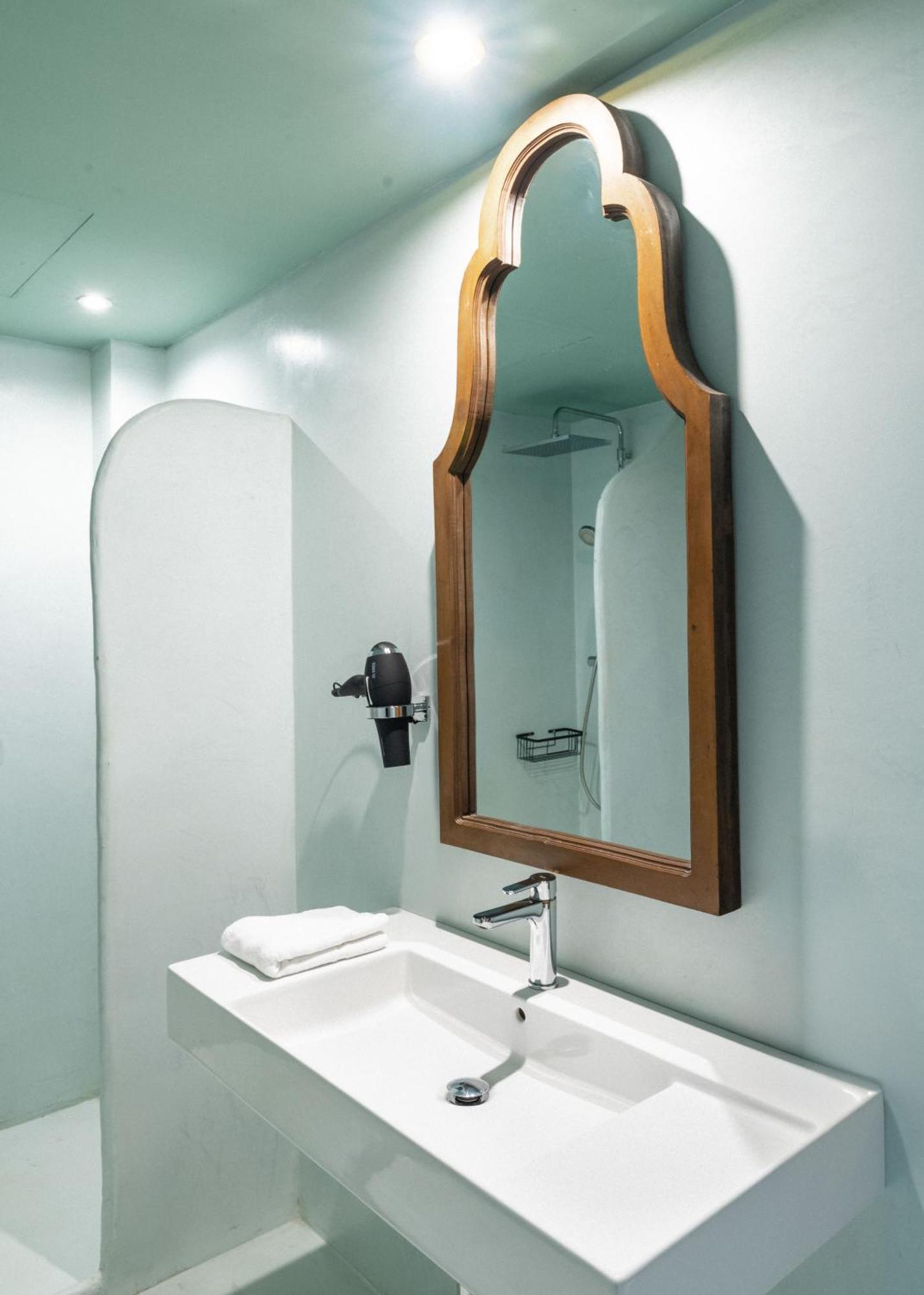 Limehome Cordoba Calle Pozanco ภายนอก รูปภาพ
