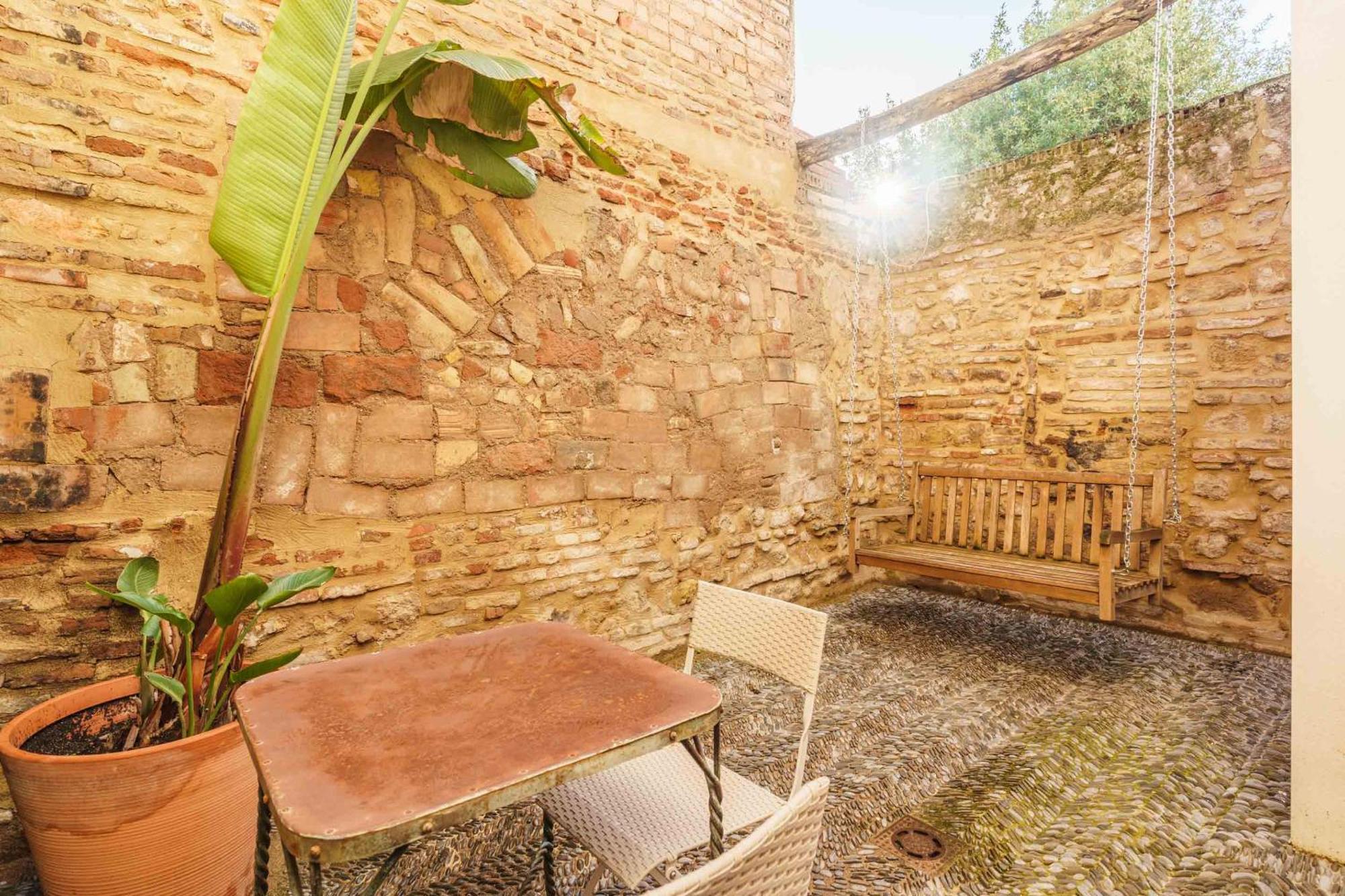 Limehome Cordoba Calle Pozanco ภายนอก รูปภาพ