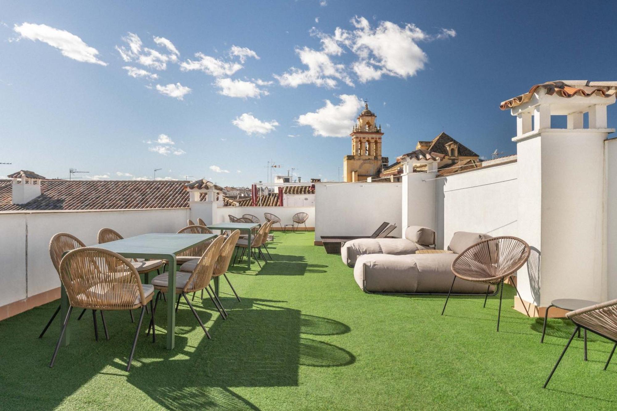 Limehome Cordoba Calle Pozanco ภายนอก รูปภาพ
