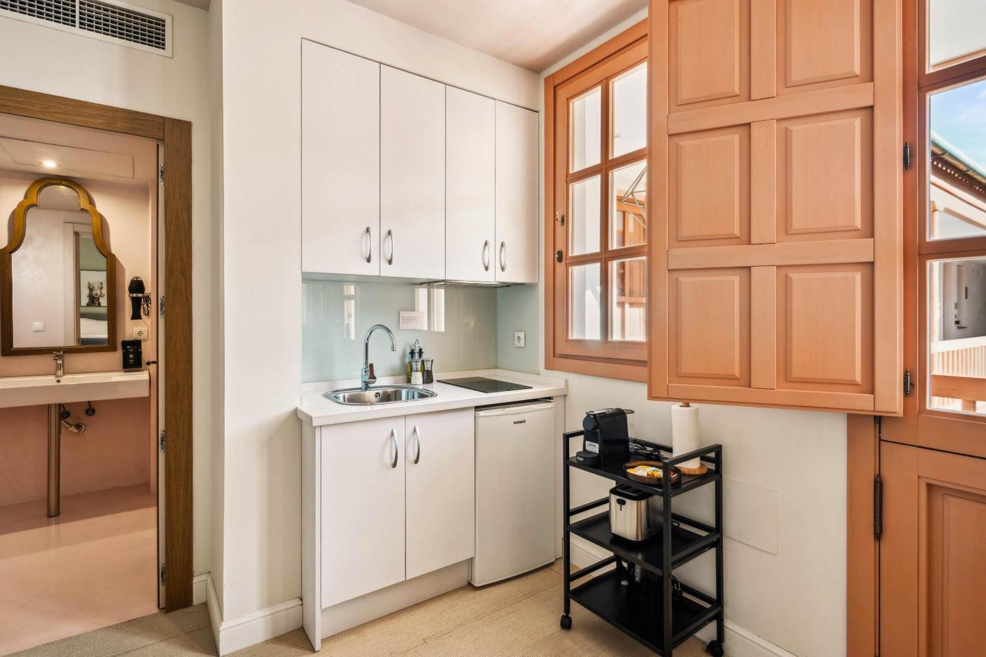 Limehome Cordoba Calle Pozanco ภายนอก รูปภาพ