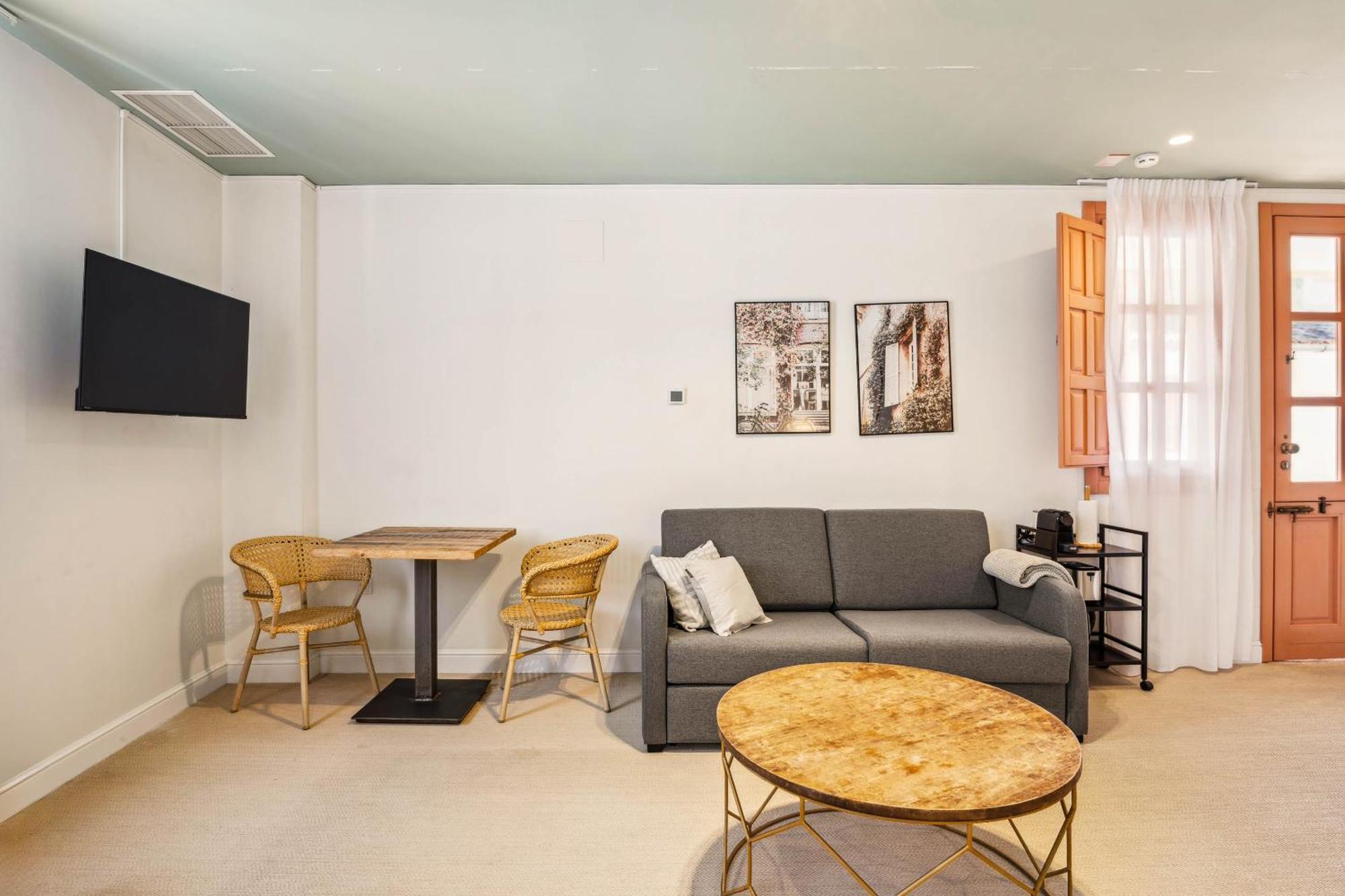 Limehome Cordoba Calle Pozanco ภายนอก รูปภาพ
